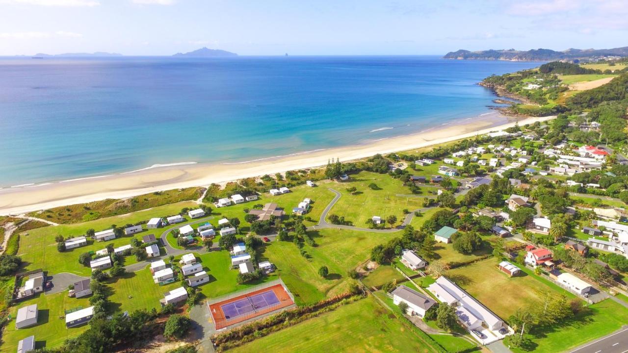 Готель Camp Waipu Cove Екстер'єр фото