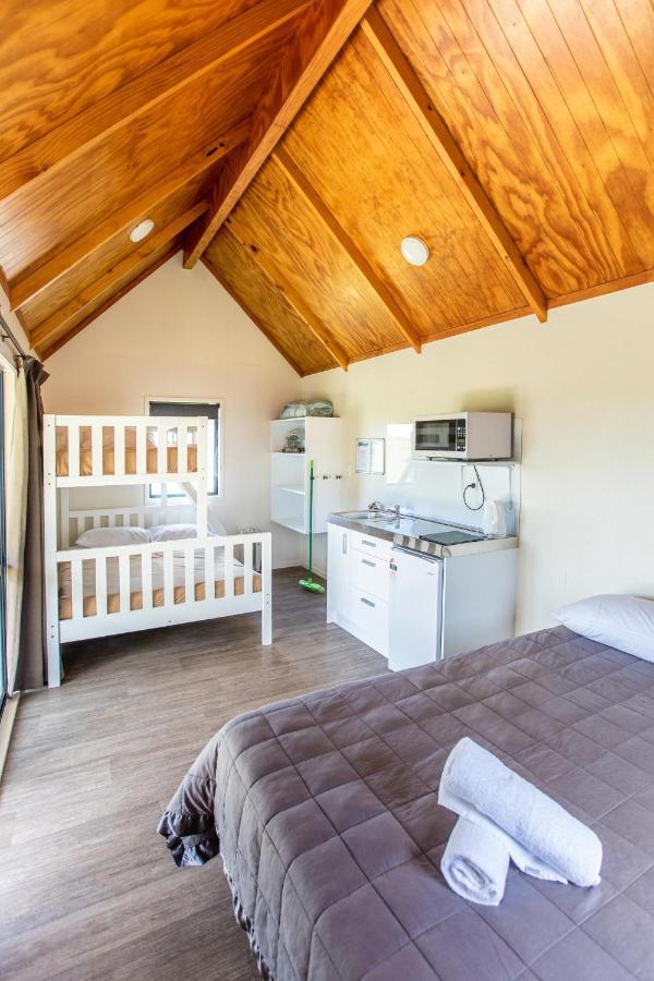 Готель Camp Waipu Cove Екстер'єр фото
