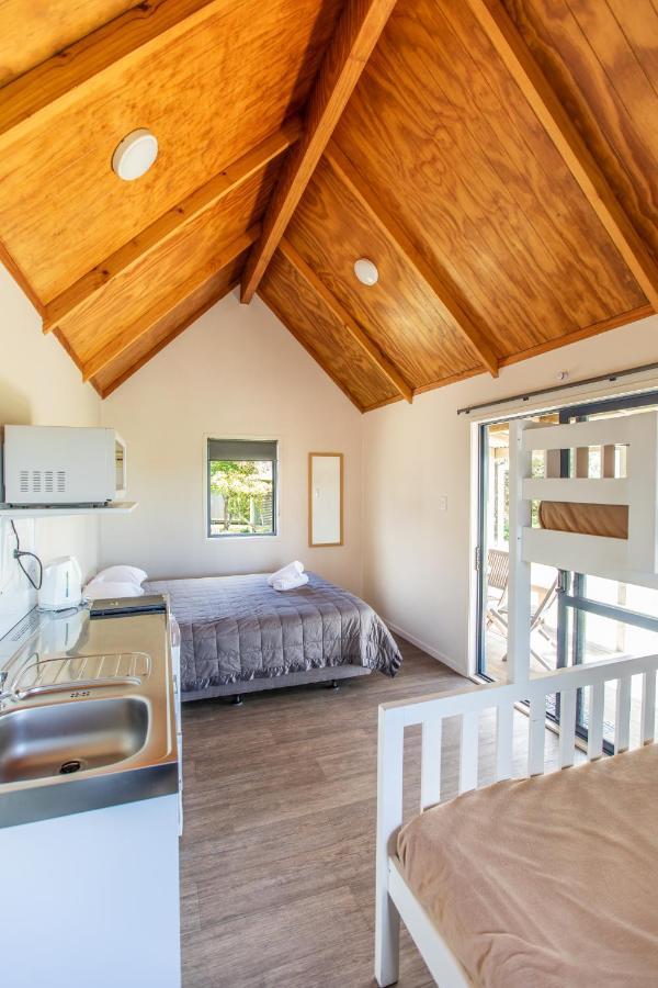 Готель Camp Waipu Cove Екстер'єр фото