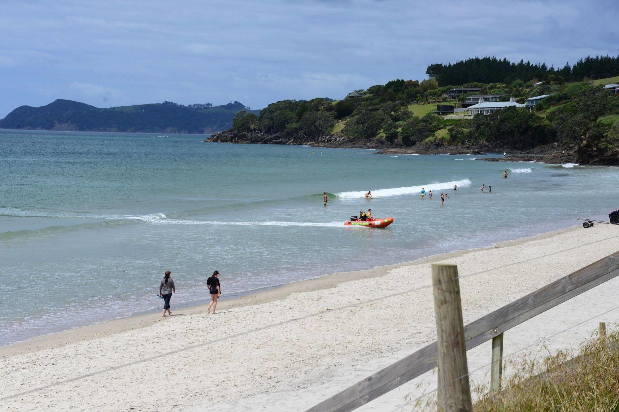Готель Camp Waipu Cove Екстер'єр фото